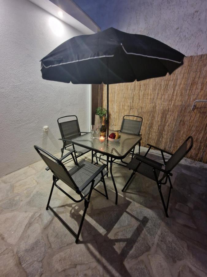 Το Στενάκι Apartment Skiathos Exterior photo