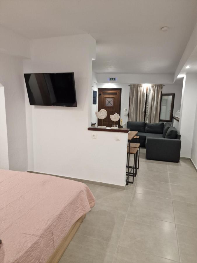 Το Στενάκι Apartment Skiathos Exterior photo