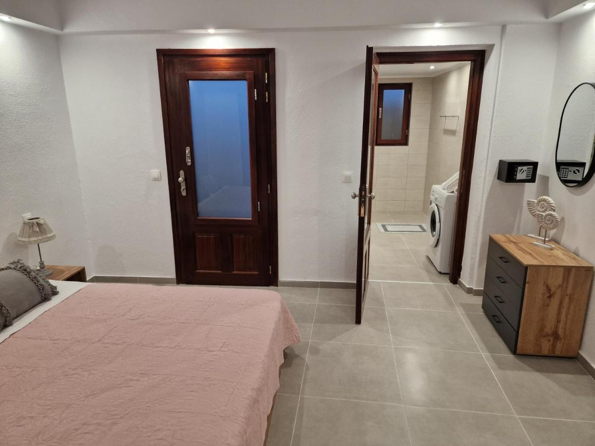 Το Στενάκι Apartment Skiathos Exterior photo