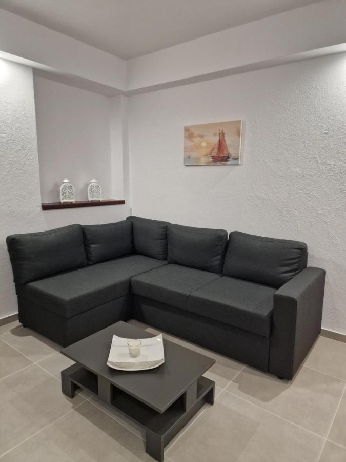 Το Στενάκι Apartment Skiathos Exterior photo